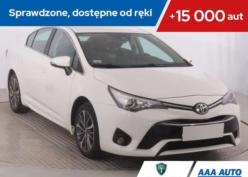 toyota avensis Toyota Avensis cena 53000 przebieg: 156404, rok produkcji 2015 z Staszów